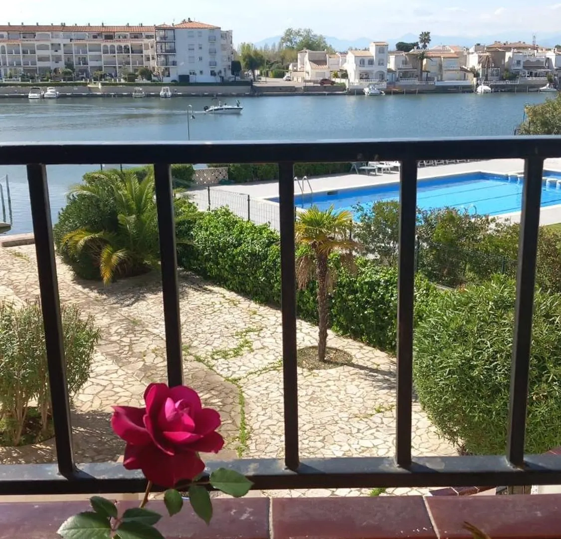 Magnifique Vue Lägenhet Empuriabrava